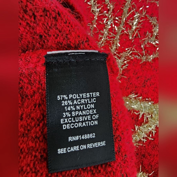 Torrid Plus Size 4X Tinsel Pullover Red Crewneck Sweater Like New Condition - Picture 4 of 9